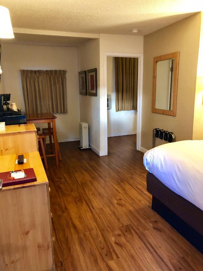 Cold Creek Inn Mount Shasta Esterno foto